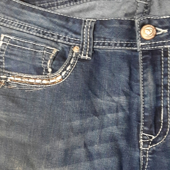 Shyanne Jeans - Picture 3 of 4